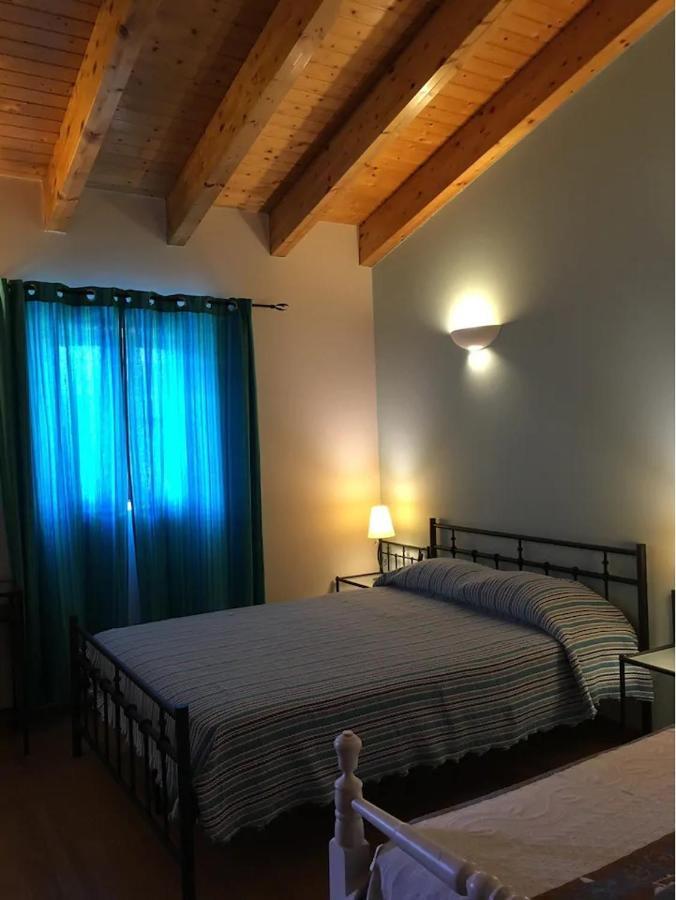 エヴォラ Madrugada Bed & Breakfast エクステリア 写真
